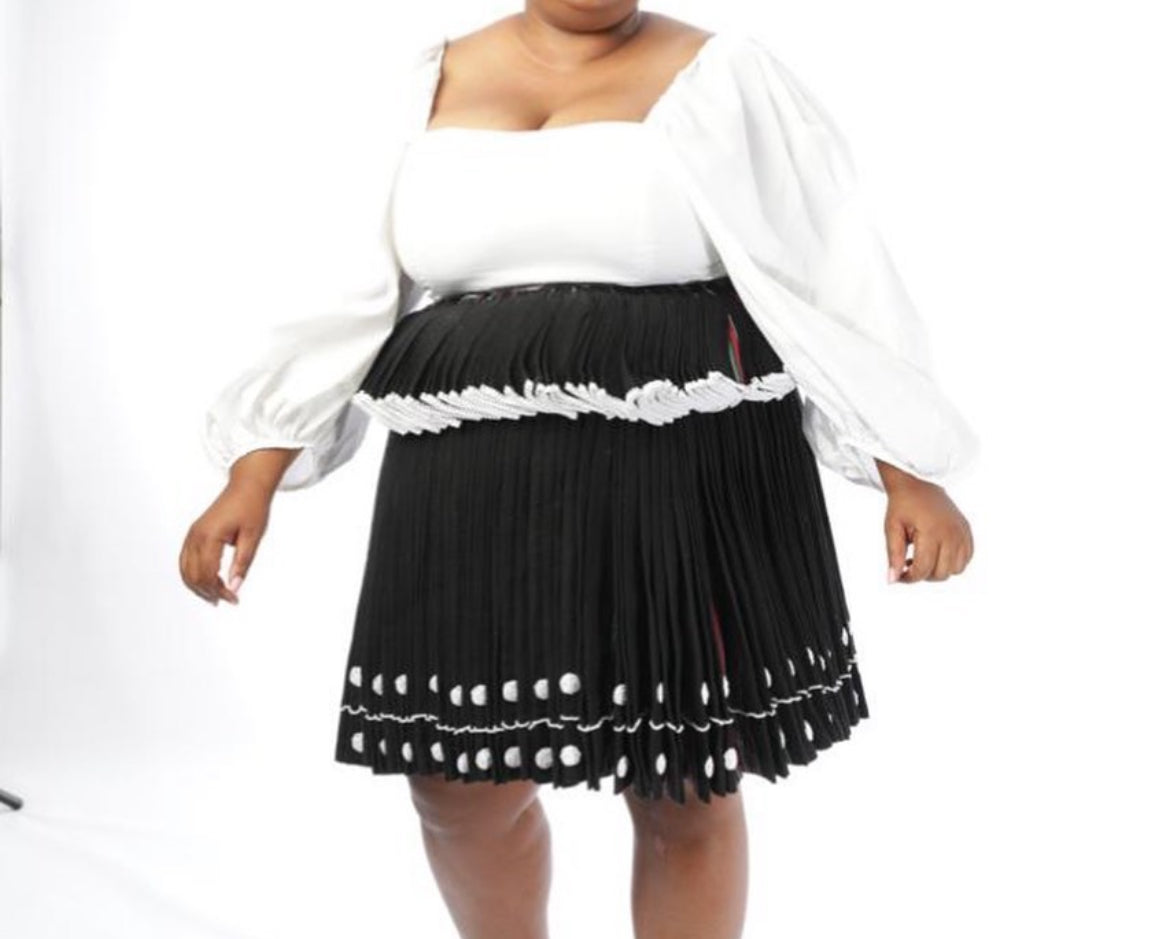 Black and White Beaded Xibelani