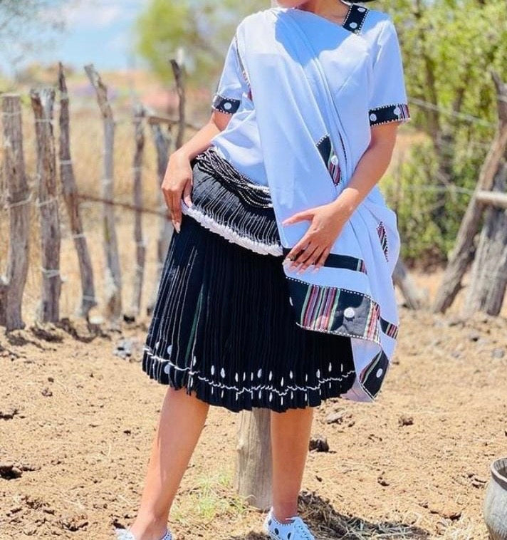 Black and White Beaded Xibelani – Tsonga Brides