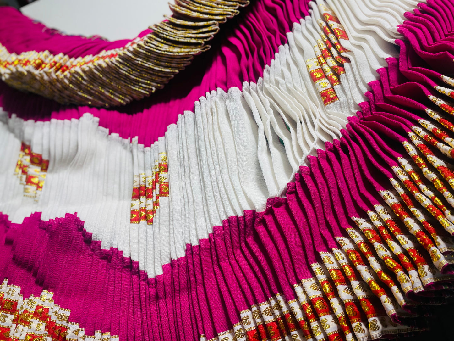 Pink and White Cut Ribbon Xibelani